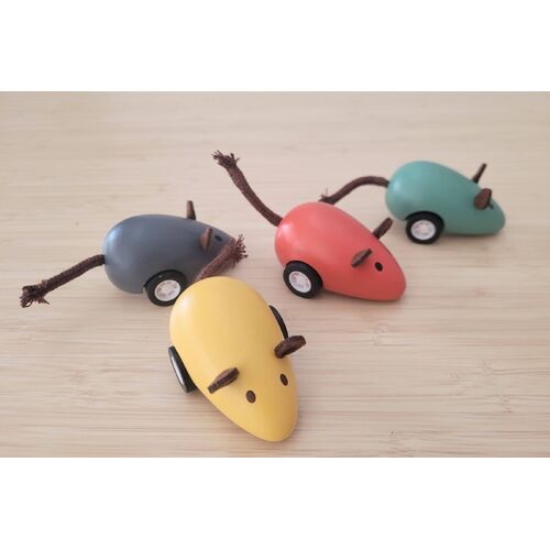 Wooden Pull Back Mouse [Colour: Grey]